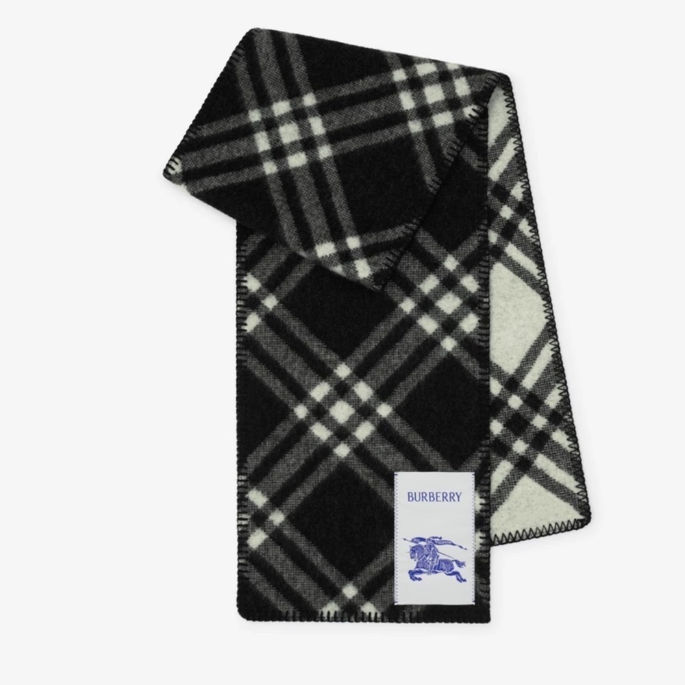 Burberry Check Wool Scarf NWT - Picture 4 of 9